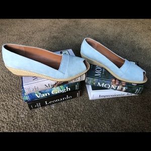 Gentle Souls by Kenneth Cole